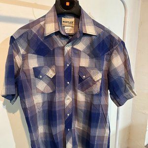 Mens Rustler by Wrangler Indigo with silver accents short sleeve pearl snap